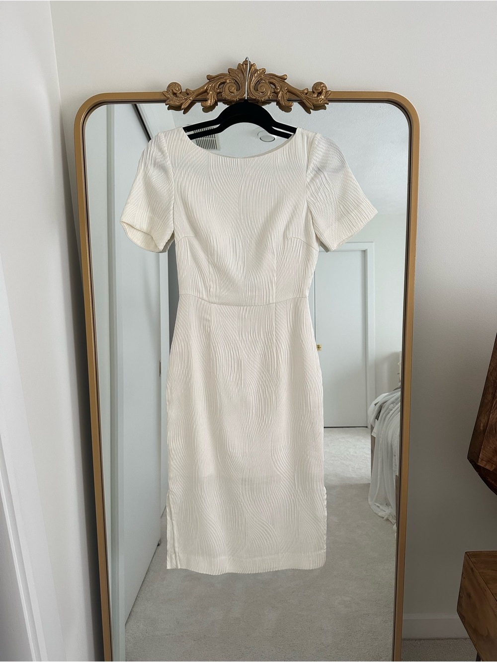 H&M Cream Textured Short-Sleeve Midi Sheath Dress